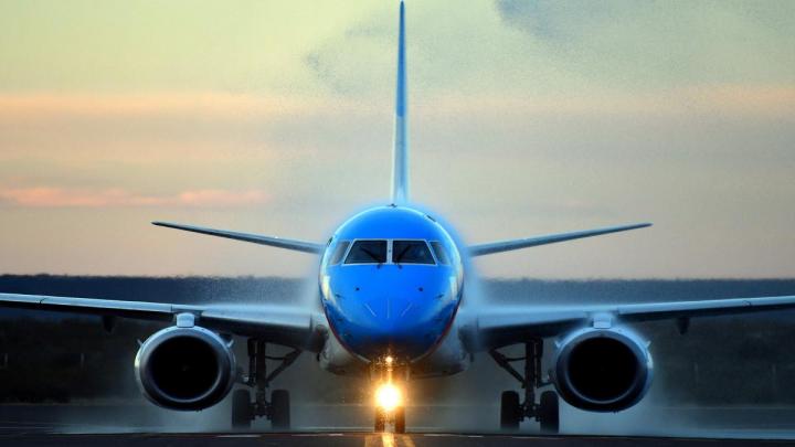 Aerolíneas Argentinas redujo su déficit en el primer semestre del año