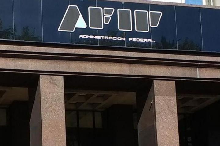 Detectan $116 mil millones no declarados en cuentas en el exterior