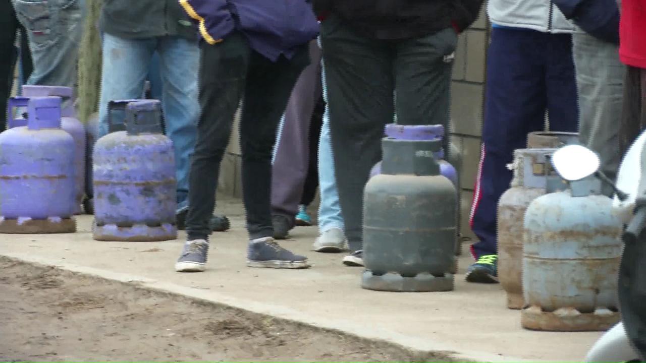 Continúa la venta de garrafas a 100 pesos