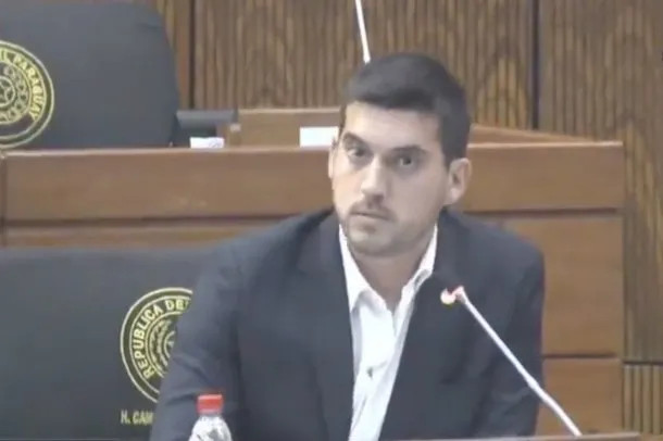 Diputado paraguayo llamó a ir a la guerra contra Argentina