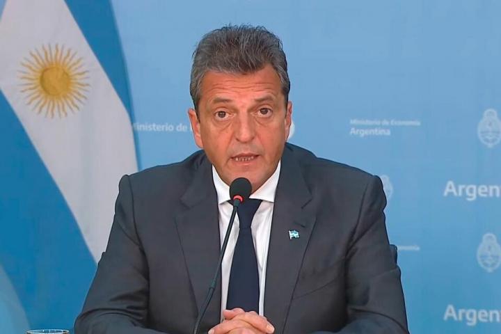 Sergio Massa anunció un bono de 94.000 pesos