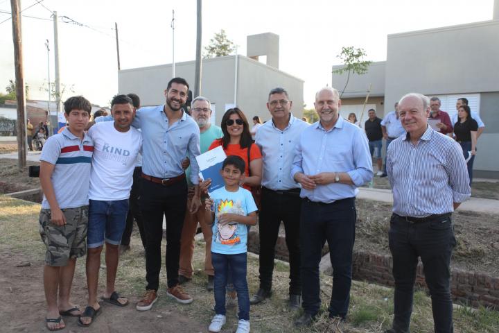 Perott: “Este gobierno sigue hasta el último día con el ritmo de obras y de entrega”