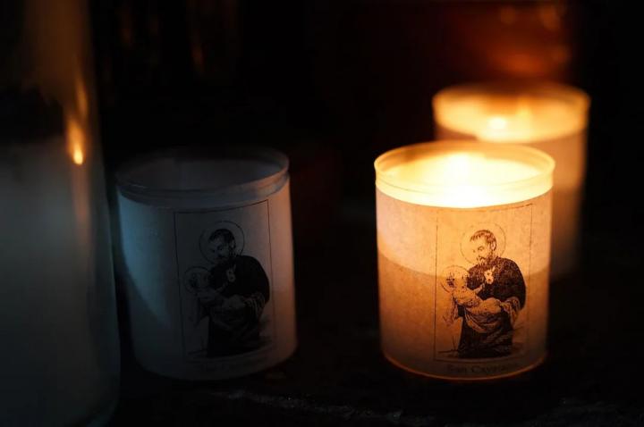 Santa Fe: prendió una vela y se incendió la casa