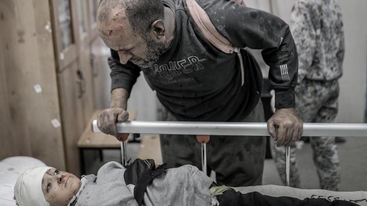 Tropas israelíes toman por asalto el mayor hospital de Gaza