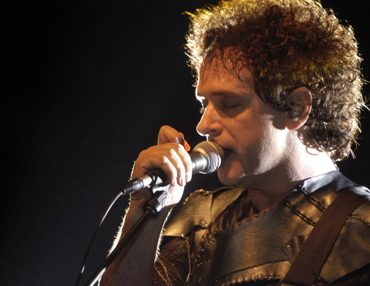 Homenaje a Gustavo Cerati en el Teatro Municipal
