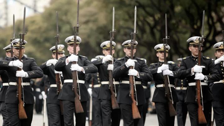 Pagarán un bono a integrantes de las Fuerzas Armadas