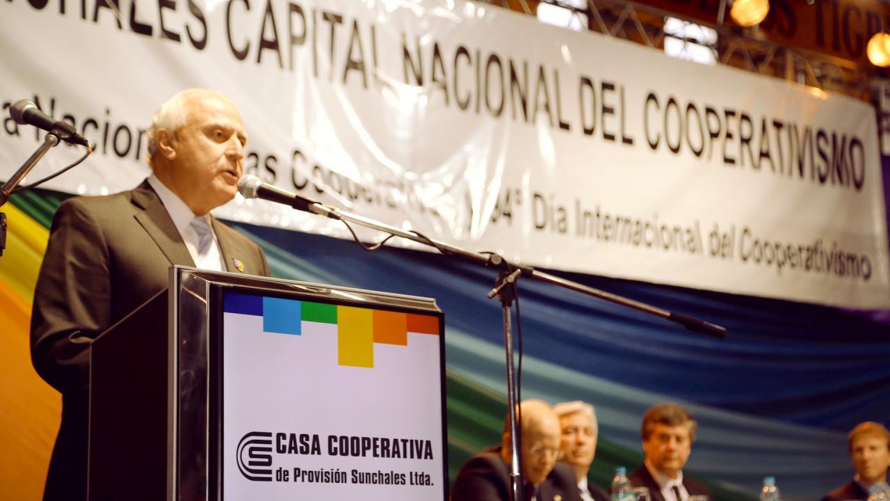 “Con el cooperativismo, vamos a arribar a un país mejor”