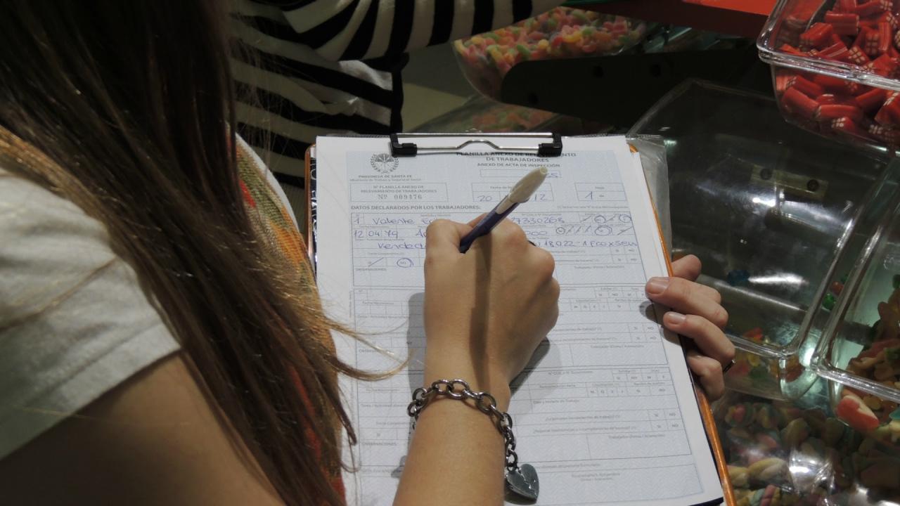 Descanso dominical: Coto y Jumbo serán sancionados