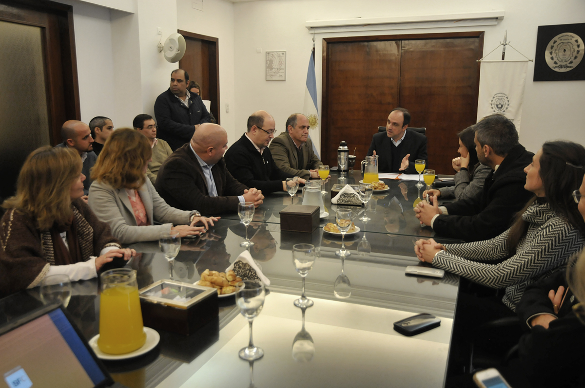 Proyectan priorizar el paso del peatón