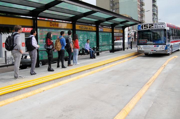 El transporte público aumentará todos los meses