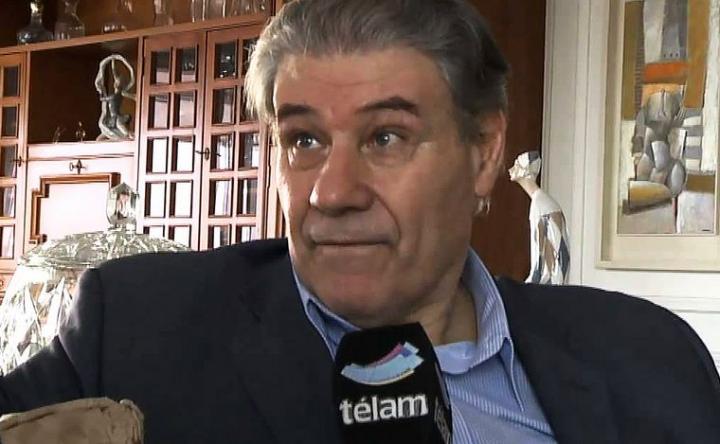 Echaron a Víctor Hugo Morales y a otros 500 periodistas