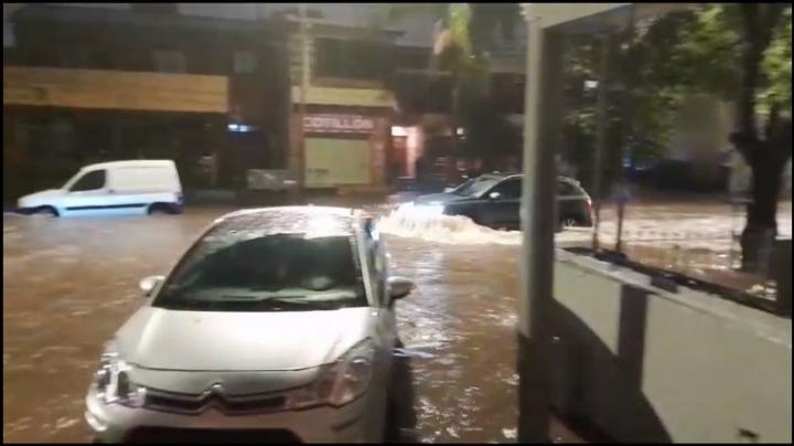Fuerte temporal: evacuados, granizo y rutas cortadas en Córdoba