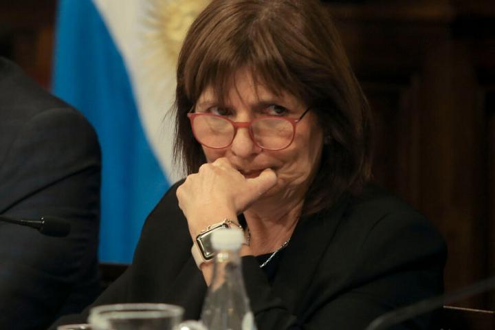 Bullrich: “El país va a explotar si no aprueban la ley”