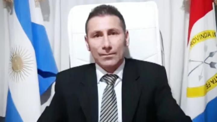 Jefe comunal de Santa Fe llamó “compañero” a Vladimir Putin