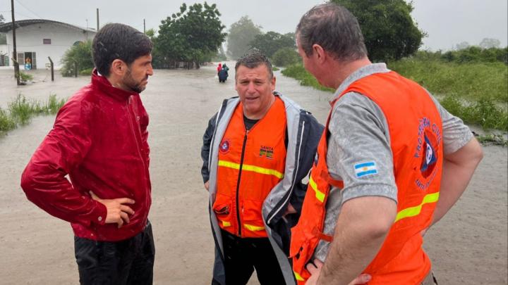Pullaro: “Vamos a estar en Reconquista hasta que el agua baje”