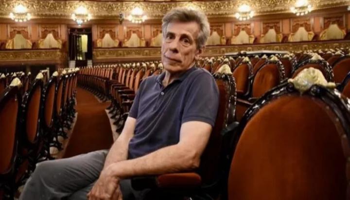 Echaron al director musical del Teatro Colón 