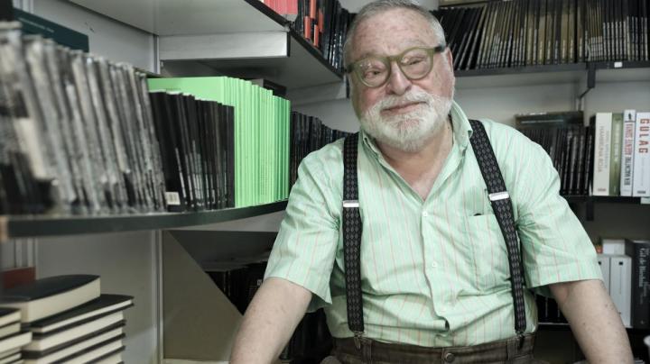 Echaron al filósofo español Fernando Savater de “El País”