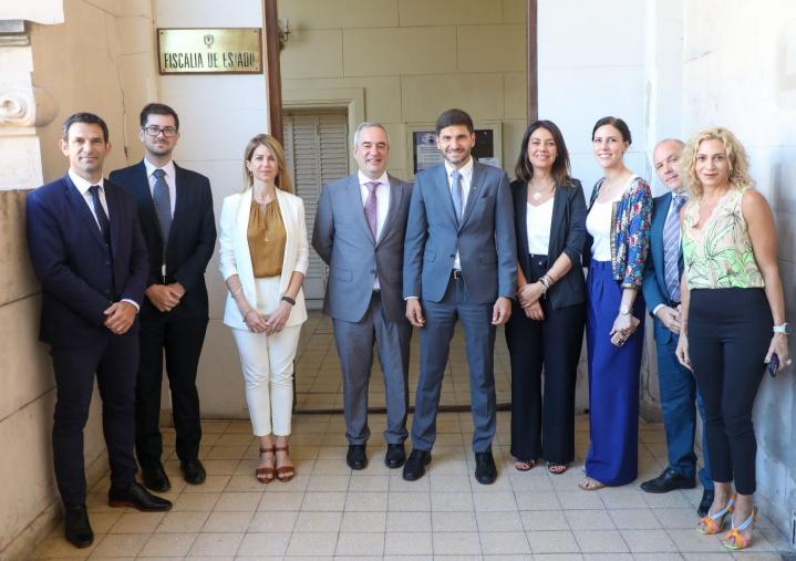 El gobernador saludó a los trabajadores de Fiscalía de Estado