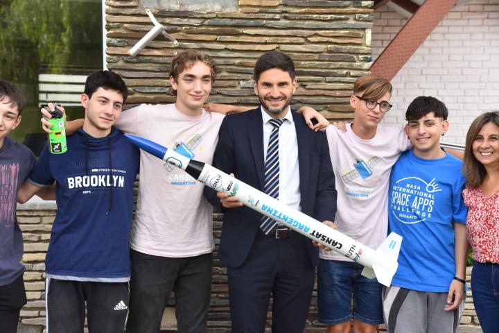 El gobernador reconoció a estudiantes de Roldán