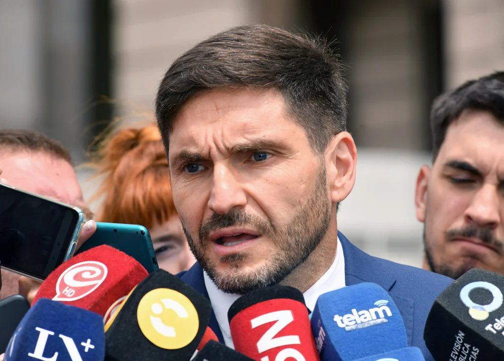 El gobernador defendió la oferta salarial para los docentes 