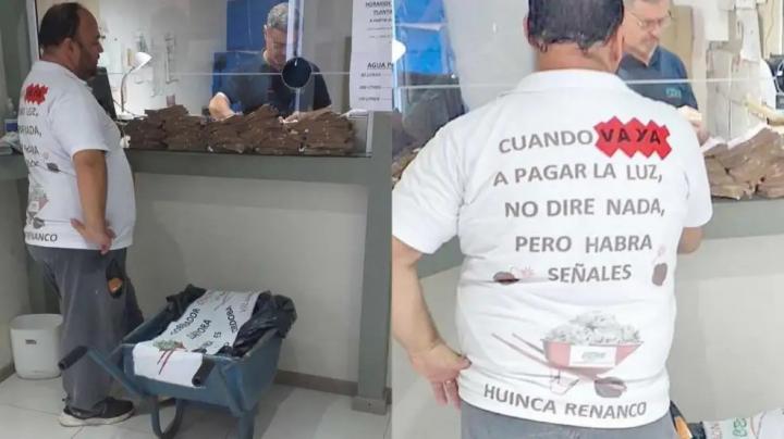 Fue a pagar la luz con una carretilla llena de dinero