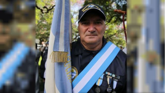 El gobierno canceló al desfile del 2 de abril por su alto costo