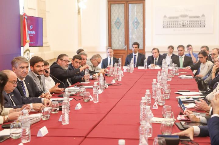 Pullaro habló de “construir la mejor política de seguridad”