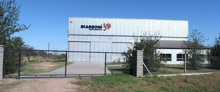 Biassoni decidió parar su planta y licenció a sus empleados