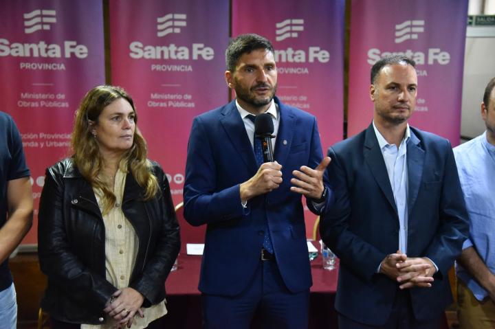 Pullaro anunció la construcción de viviendas en Rosario