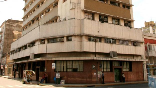 Las jubilaciones, en el ojo de la tormenta en la gestión Pullaro