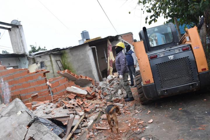 Los búnkeres de droga bajo las topadoras de la provincia