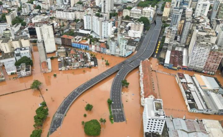 Suman 78 los muertos por las trágicas lluvias en el sur de Brasil