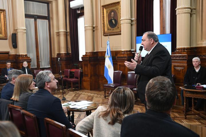 Transporte: Poletti pidió un Fondo Federal de Compensaciones 