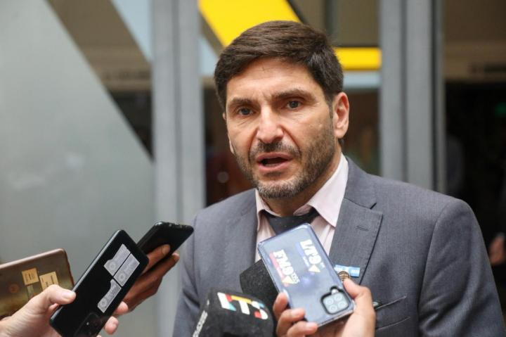 Pullaro destacó la sanción de la Ley Bases