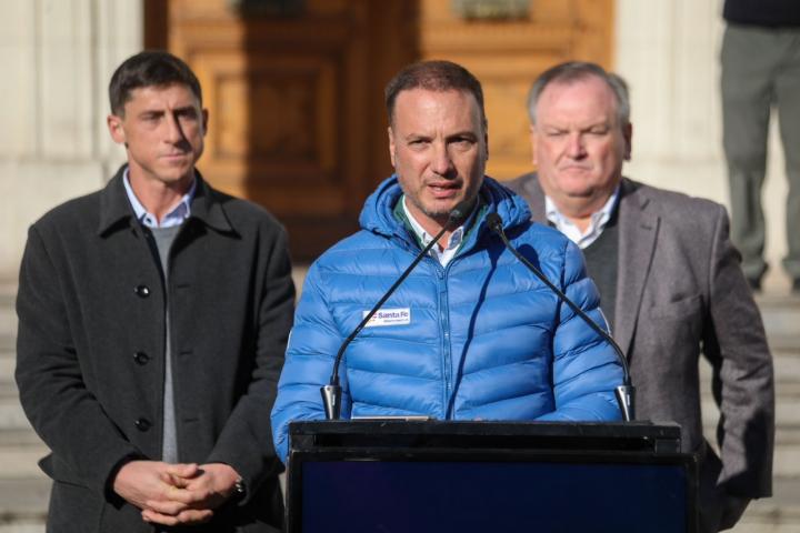 “Tenemos la decisión política y la garantía de fondos para construir el nuevo puente”