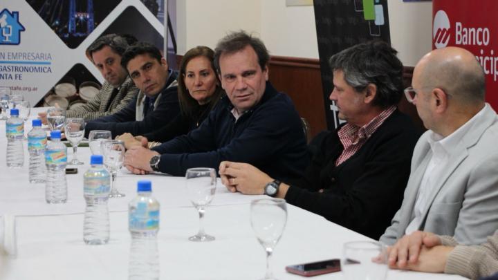 Provincia destina $ 1.000 millones en proyectos de gastronomía y hotelería