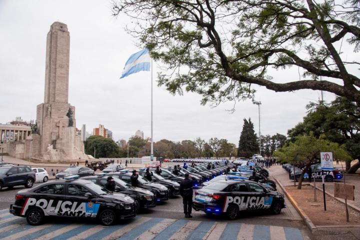 Los nuevos móviles que compró la provincia para la policía.
