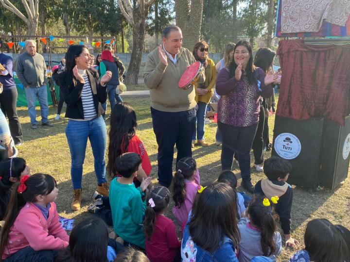 Poletti inauguró la séptima plaza renovada en la Capital