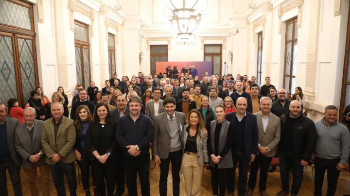 Pullaro toma medidas para mejorar la convivencia y la seguridad