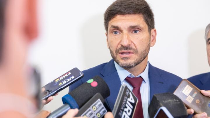 Pullaro desmintió un contrato millonario con Su Giménez