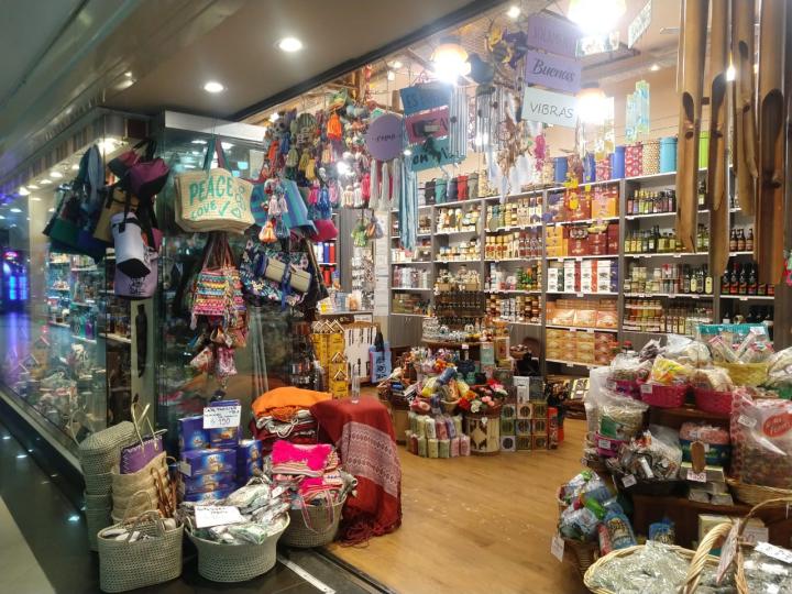 La recesión no para: las ventas minoristas cayeron 15,7%