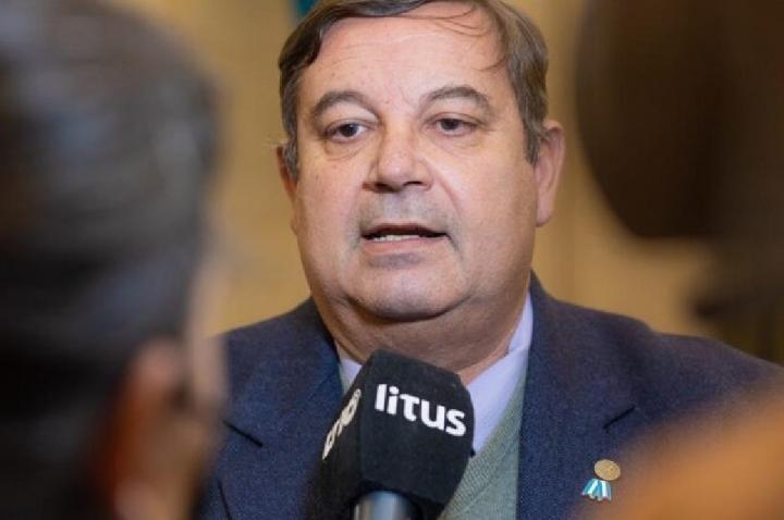 Rector de la UNL: “Hay salarios por debajo de la línea de pobreza”