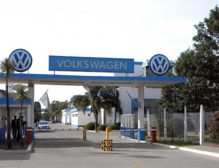 Volkswagen despidió a 300 trabajadores