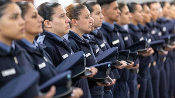 Ofrecen becas a los aspirantes a la policía de Santa Fe