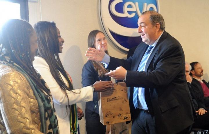 Poletti con inversores internacionales interesados en invertir en la Ciudad 