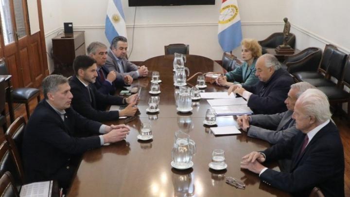 Pullaro a los jueces: “Pusimos claro sobre oscuro”