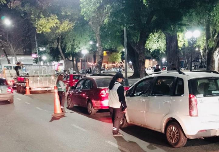 Un Día de la Primavera con controles localizados y positivos