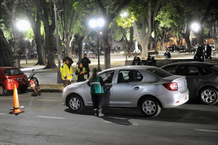 Santa Fe: retienen 25 vehículos por alcoholemia positiva