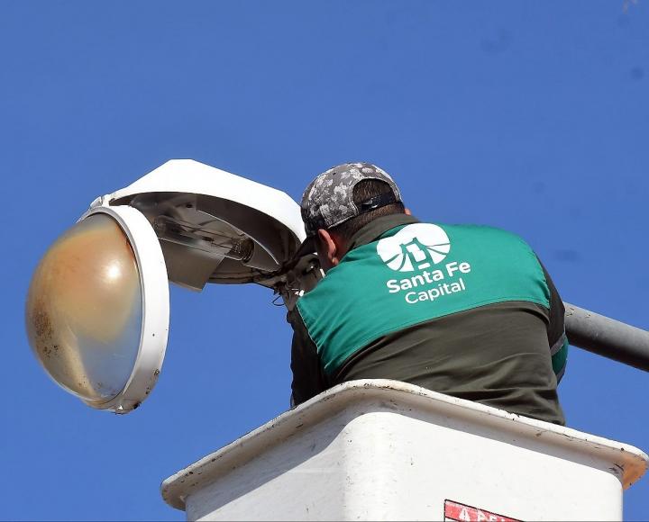 Santa Fe se ilumina: repondrán 35.000 luminarias