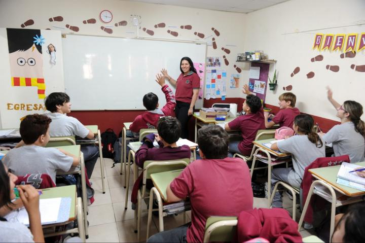 Alumnos imaginan y diseñan una bandera para Santa Fe